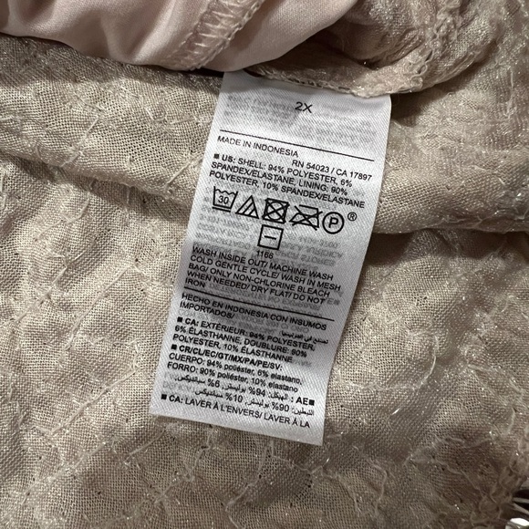 NWT sequin tank top ✨ - Picture 6 of 6